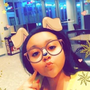 Meet your Posher, Victoria